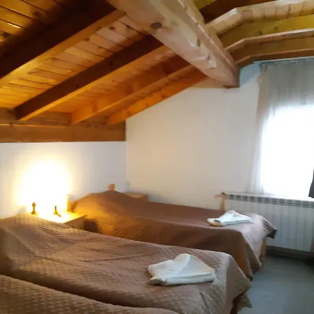 Chalet Yanitza Hotel